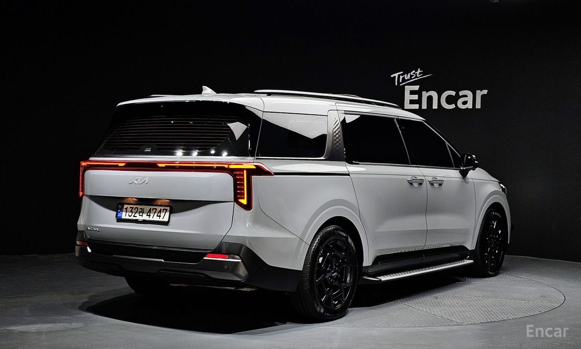 2024 Kia Carnival IV Рестайлинг 9-Seater Gravity с пробегом 3 855 км