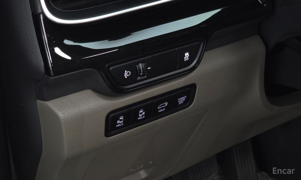 2024 Kia Carnival IV Рестайлинг 9-Seater Gravity с пробегом 45 734 км