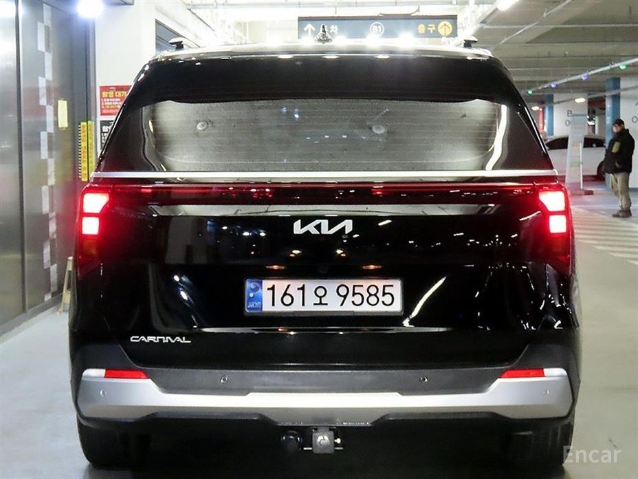 2025 Kia Carnival IV Рестайлинг 9-Seater Prestige с пробегом 6 247 км
