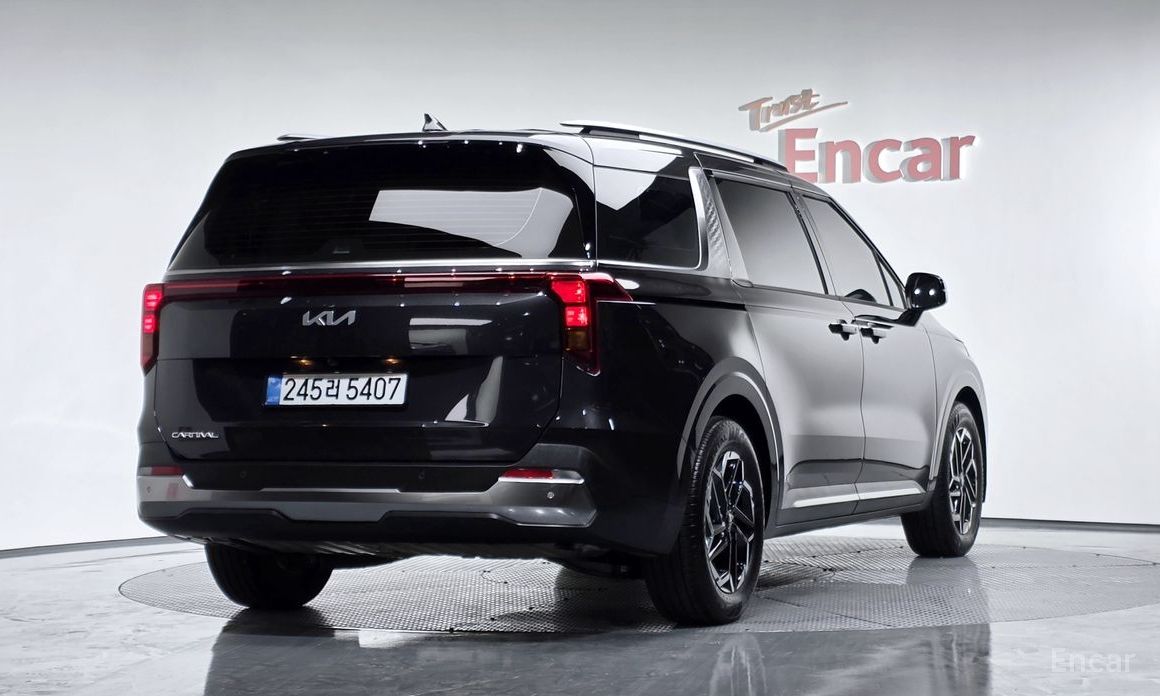 2025 Kia Carnival IV Рестайлинг 9-Seater Signature с пробегом 4 308 км
