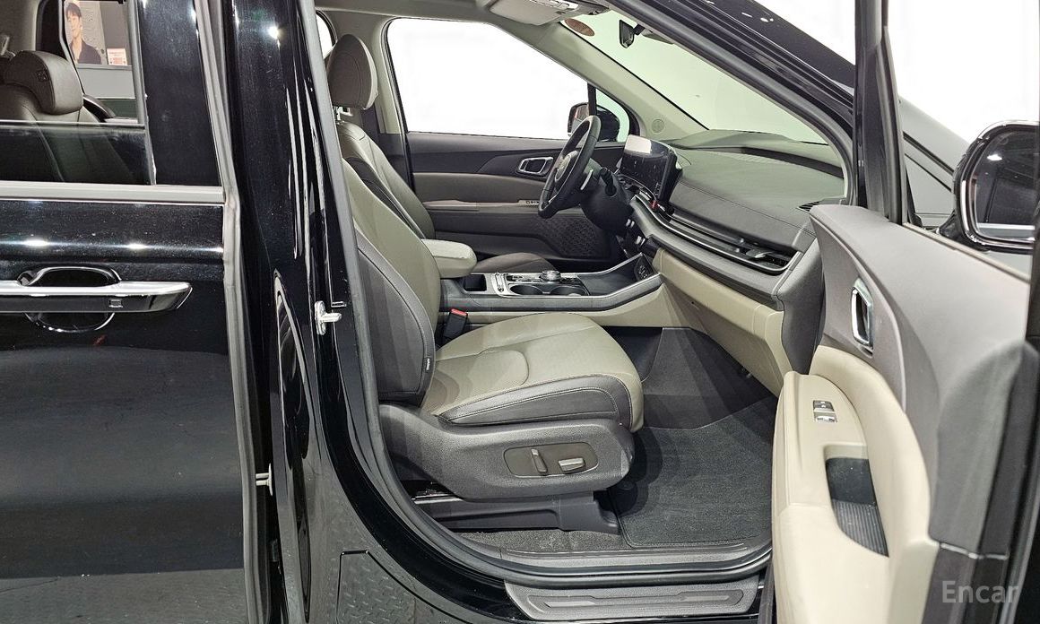 2024 Kia Carnival IV Рестайлинг 9-Seater Noblesse с пробегом 32 475 км