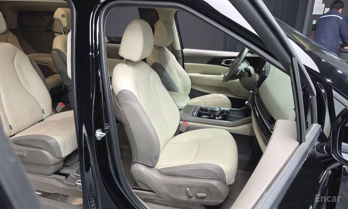 2024 Kia Carnival IV Рестайлинг 9-Seater Hi Limousine Signature с пробегом 47 859 км