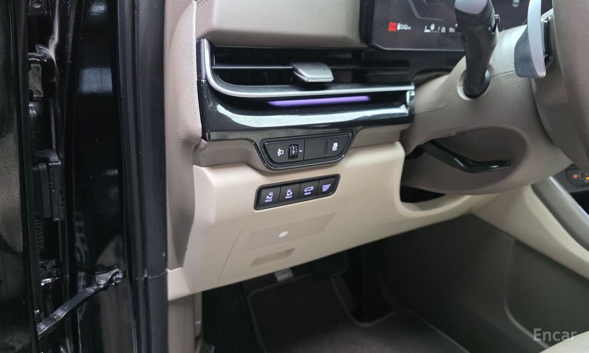 2024 Kia Carnival IV Рестайлинг 9-Seater Hi Limousine Signature с пробегом 47 859 км