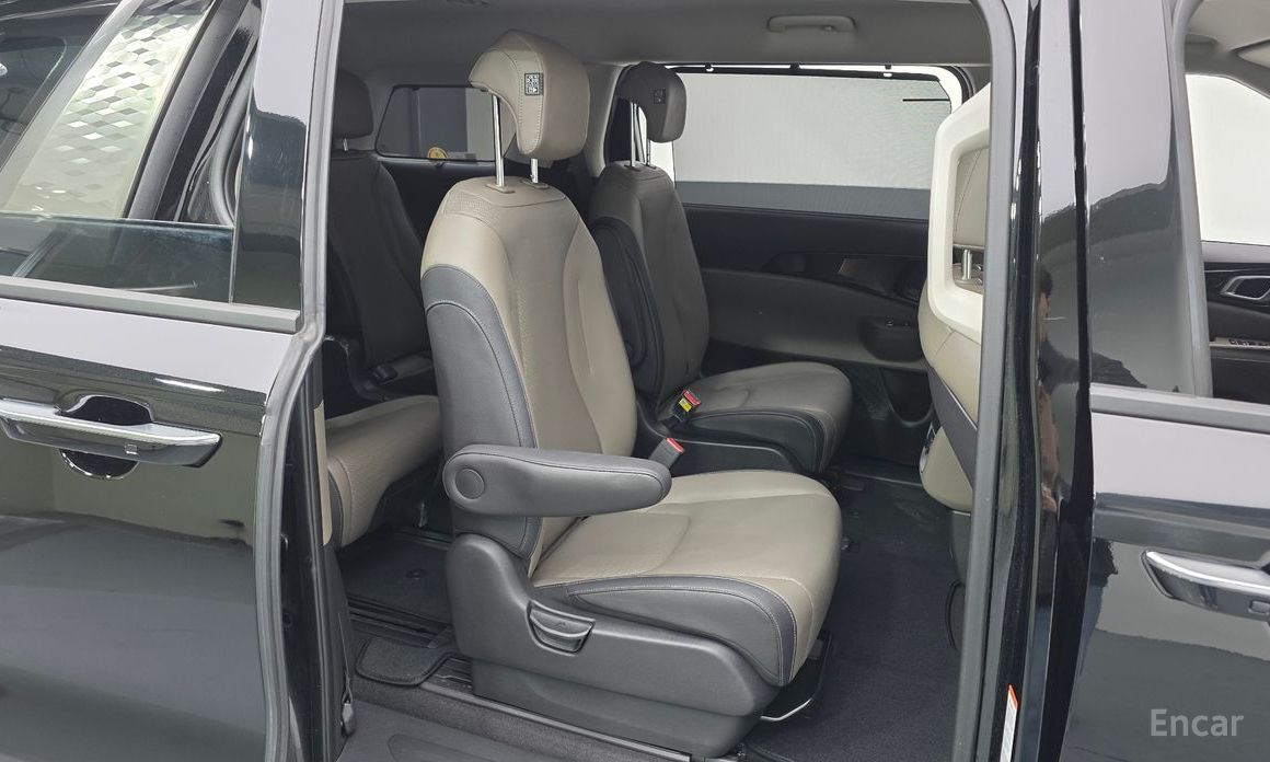 2024 Kia Carnival IV Рестайлинг 9-Seater Signature с пробегом 41 698 км