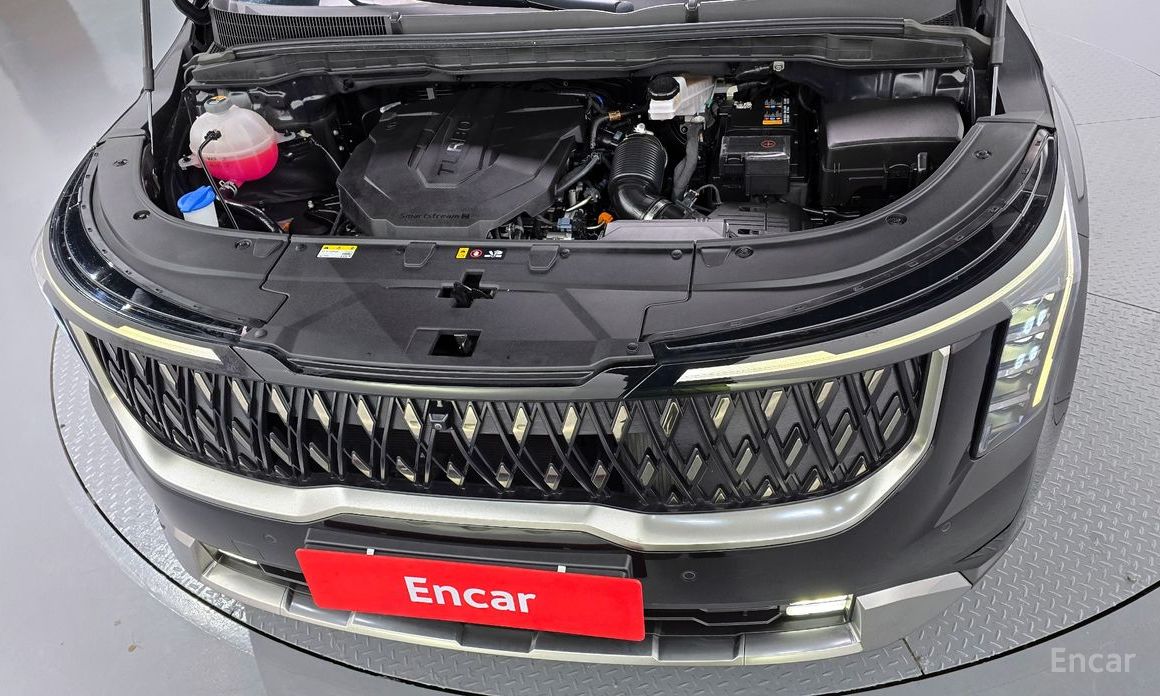 2024 Kia Carnival IV Рестайлинг 9-Seater Signature с пробегом 17 860 км