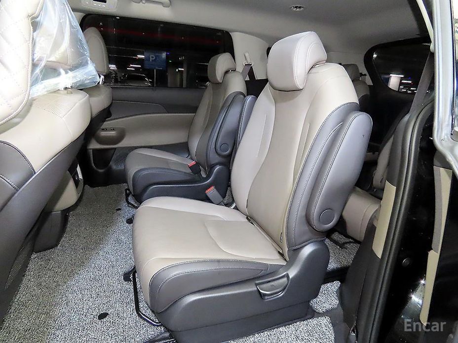 2024 Kia Carnival IV Рестайлинг 9-Seater Noblesse с пробегом 29 955 км