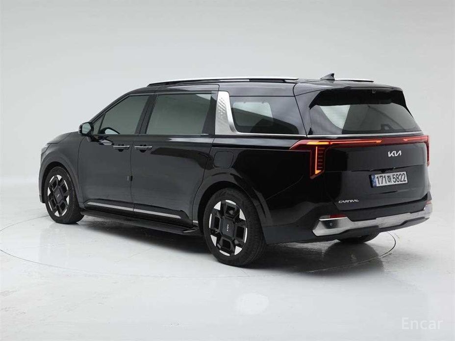 2023 Kia Carnival IV Рестайлинг 9-Seater Signature с пробегом 53 995 км