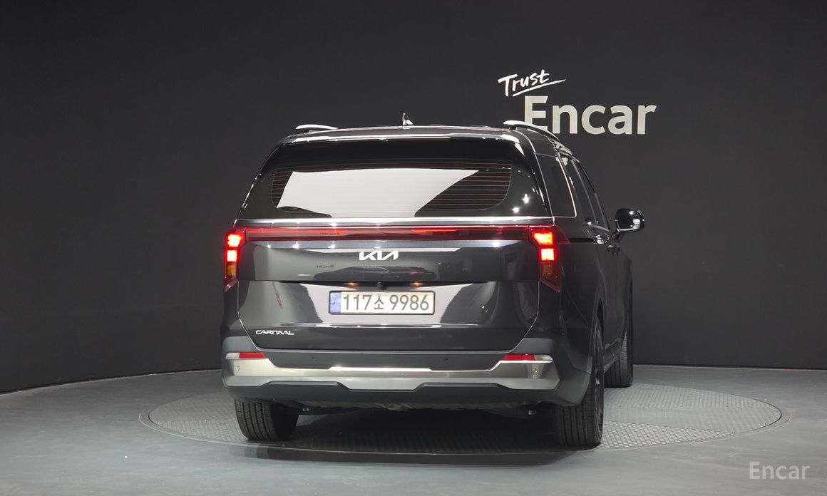 2023 Kia Carnival IV Рестайлинг 9-Seater Noblesse с пробегом 33 089 км
