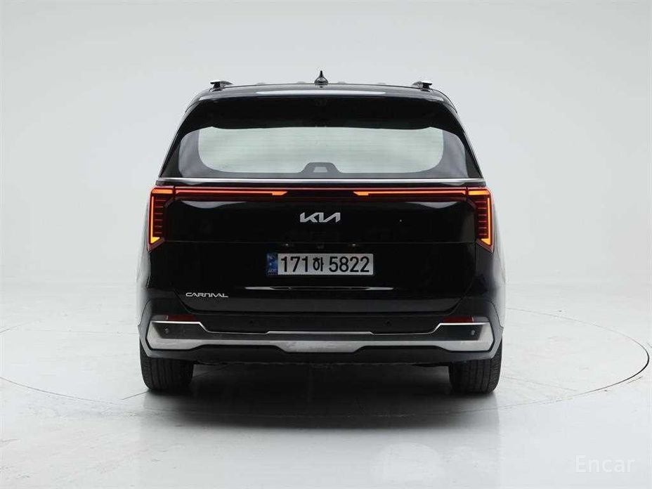 2023 Kia Carnival IV Рестайлинг 9-Seater Signature с пробегом 53 995 км