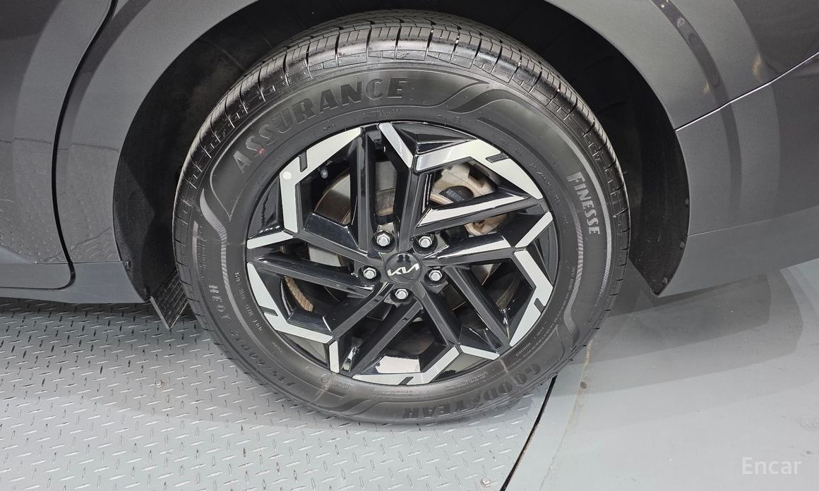 2023 Kia Carnival IV Рестайлинг 9-Seater Noblesse с пробегом 33 089 км