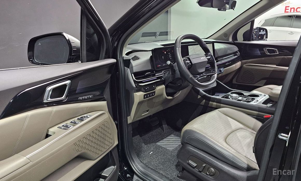 2025 Kia Carnival IV Рестайлинг 9-Seater Gravity с пробегом 28 231 км