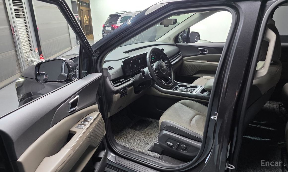 2023 Kia Carnival IV Рестайлинг 9-Seater Noblesse с пробегом 33 089 км