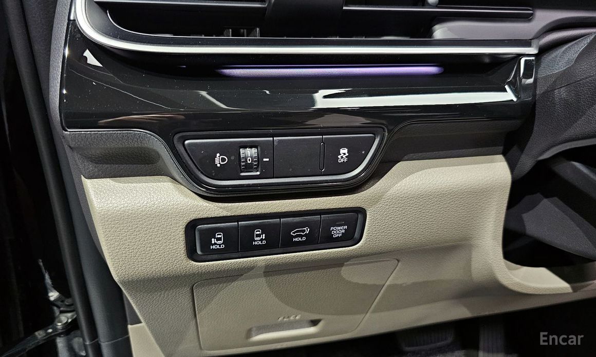 2025 Kia Carnival IV Рестайлинг 9-Seater Gravity с пробегом 28 231 км