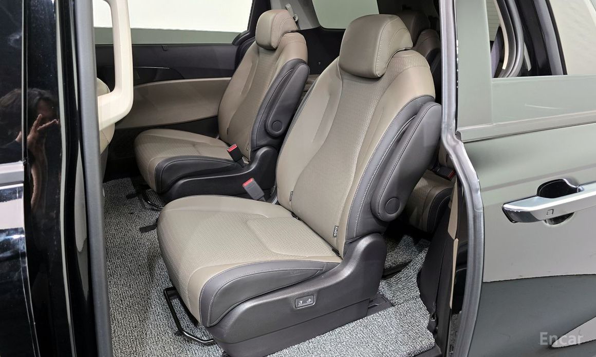 2024 Kia Carnival IV Рестайлинг 9-Seater Gravity с пробегом 22 427 км