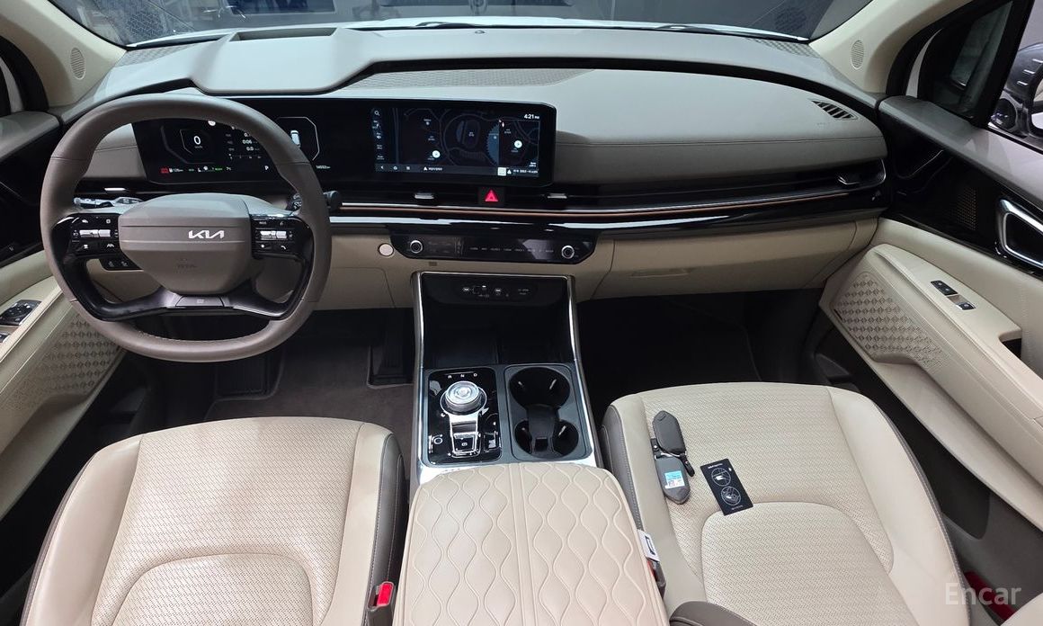 2025 Kia Carnival IV Рестайлинг HEV 9seater Gravity с пробегом 14 552 км
