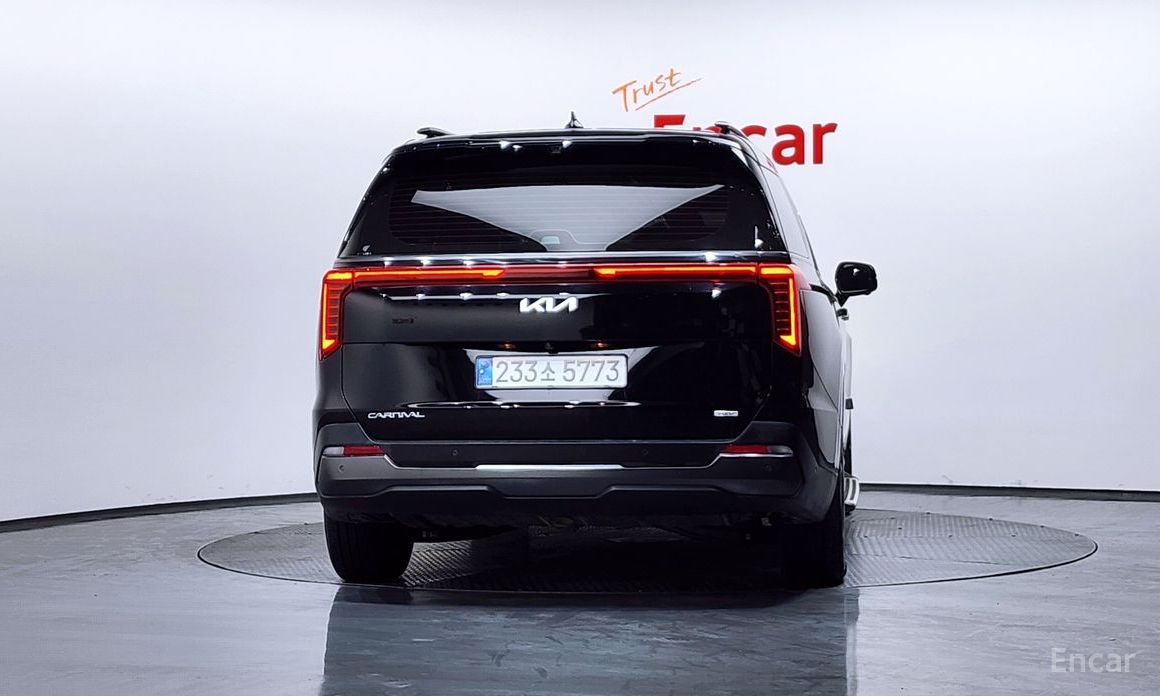 2024 Kia Carnival IV Рестайлинг HEV 9seater Gravity с пробегом 39 523 км