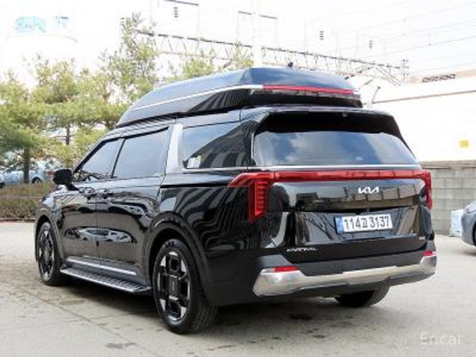 2024 Kia Carnival IV Рестайлинг HEV 9-Seater Hi-Limousine Signature с пробегом 42 800 км