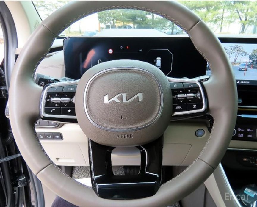 2024 Kia Carnival IV Рестайлинг HEV 9-Seater Hi-Limousine Signature с пробегом 42 800 км