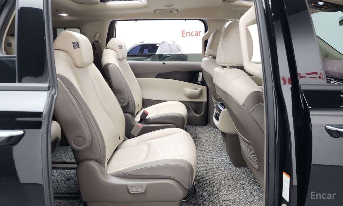 2024 Kia Carnival IV Рестайлинг HEV 9seater Gravity с пробегом 39 523 км