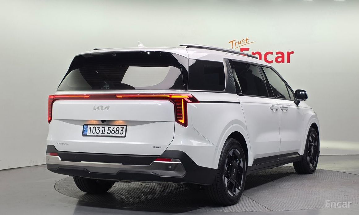 2024 Kia Carnival IV Рестайлинг HEV 9seater Signature с пробегом 71 759 км