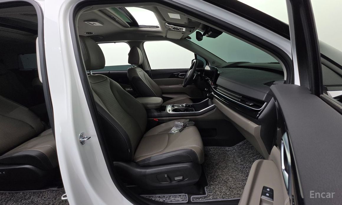 2024 Kia Carnival IV Рестайлинг HEV 9seater Signature с пробегом 71 759 км
