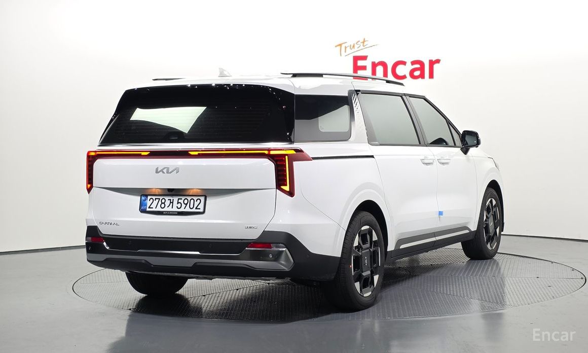 2026 Kia Carnival IV Рестайлинг HEV 9seater Nobless с пробегом 776 км