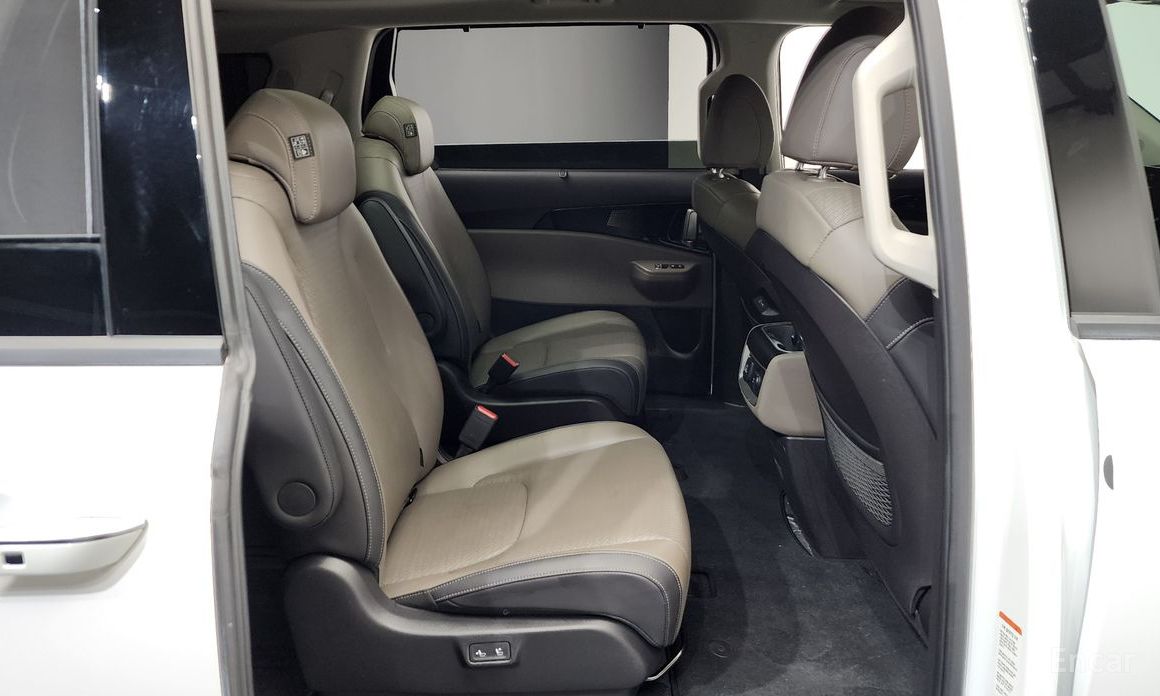 2024 Kia Carnival IV Рестайлинг HEV 9seater Signature с пробегом 29 404 км
