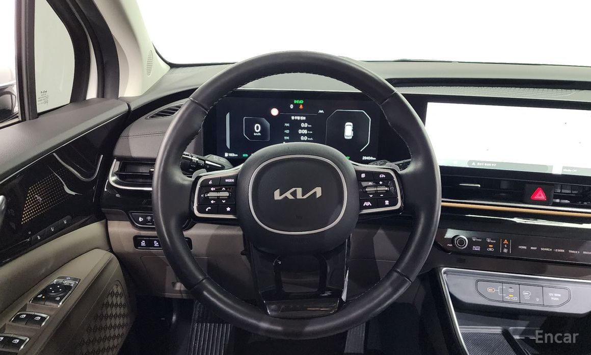 2024 Kia Carnival IV Рестайлинг HEV 9seater Signature с пробегом 29 404 км