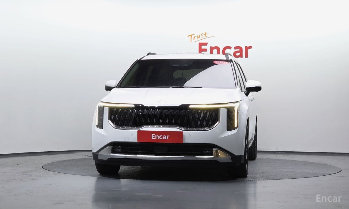 2024 Kia Carnival IV Рестайлинг HEV 9seater Signature с пробегом 28 042 км