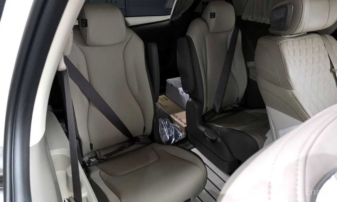 2026 Kia Carnival IV Рестайлинг HEV 9seater Nobless с пробегом 776 км