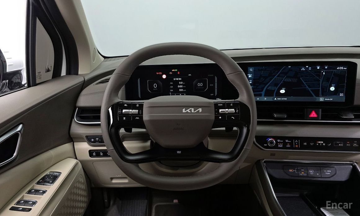 2026 Kia Carnival IV Рестайлинг HEV 9seater Nobless с пробегом 776 км