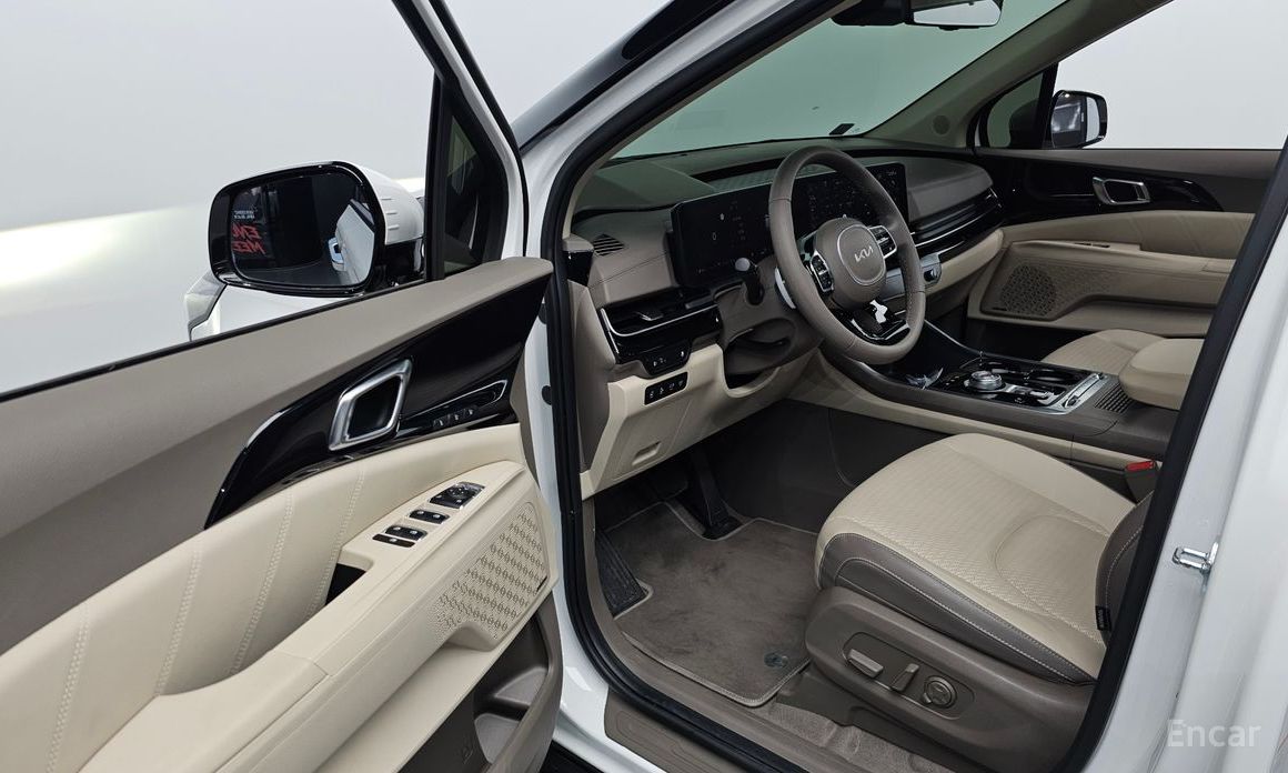 2024 Kia Carnival IV Рестайлинг HEV 9seater Signature с пробегом 15 537 км