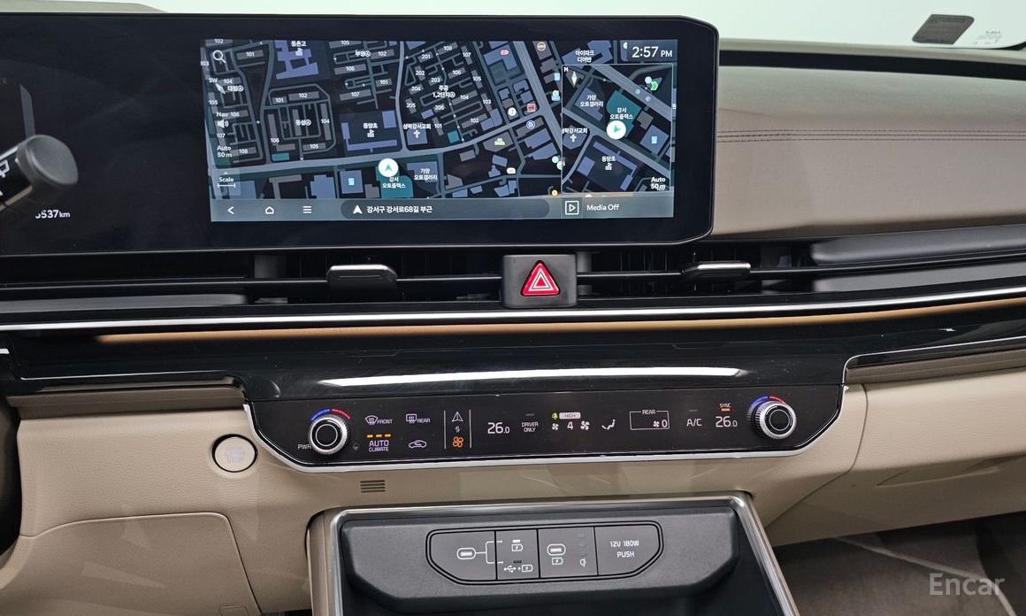 2024 Kia Carnival IV Рестайлинг HEV 9seater Signature с пробегом 15 537 км