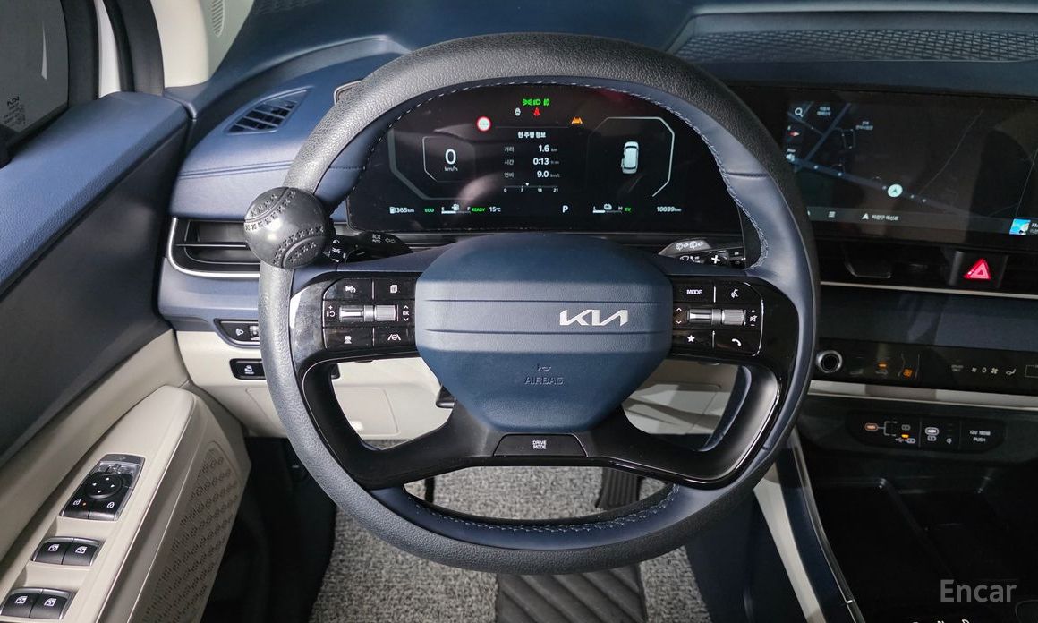 2025 Kia Carnival IV Рестайлинг HEV 9seater Nobless с пробегом 10 039 км