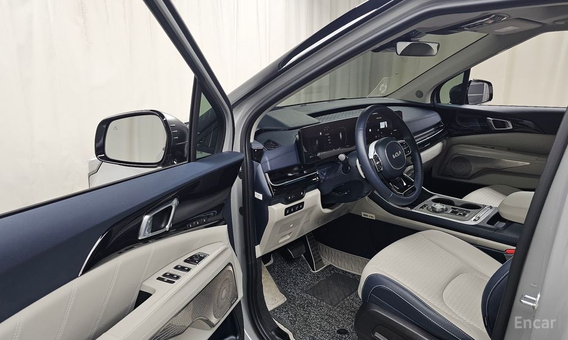 2024 Kia Carnival IV Рестайлинг HEV 9seater Gravity с пробегом 8 893 км