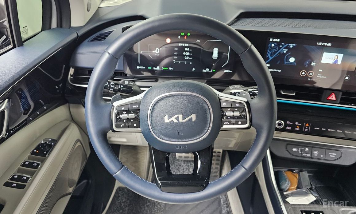 2024 Kia Carnival IV Рестайлинг HEV 9seater Gravity с пробегом 8 893 км