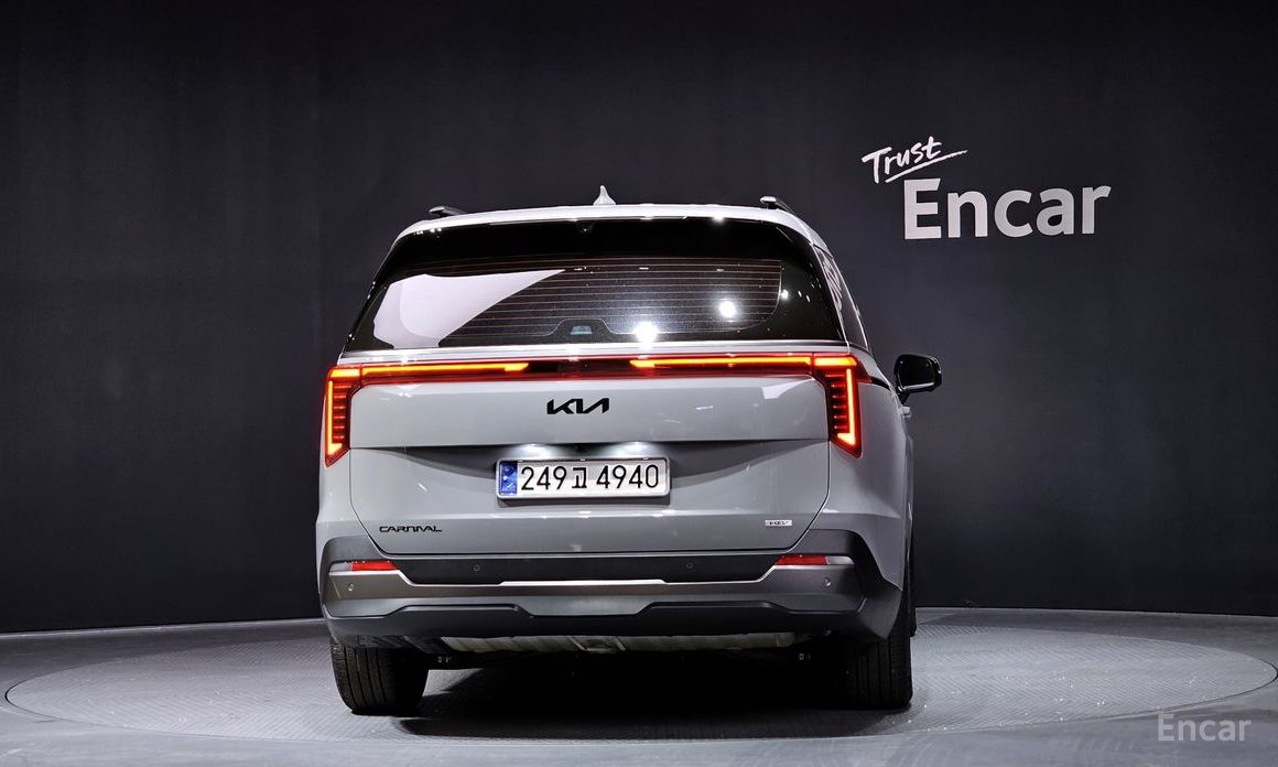 2024 Kia Carnival IV Рестайлинг HEV 9seater Gravity с пробегом 24 505 км