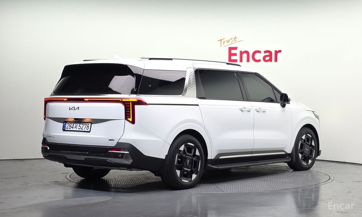 2025 Kia Carnival IV Рестайлинг HEV 9seater Nobless с пробегом 5 534 км