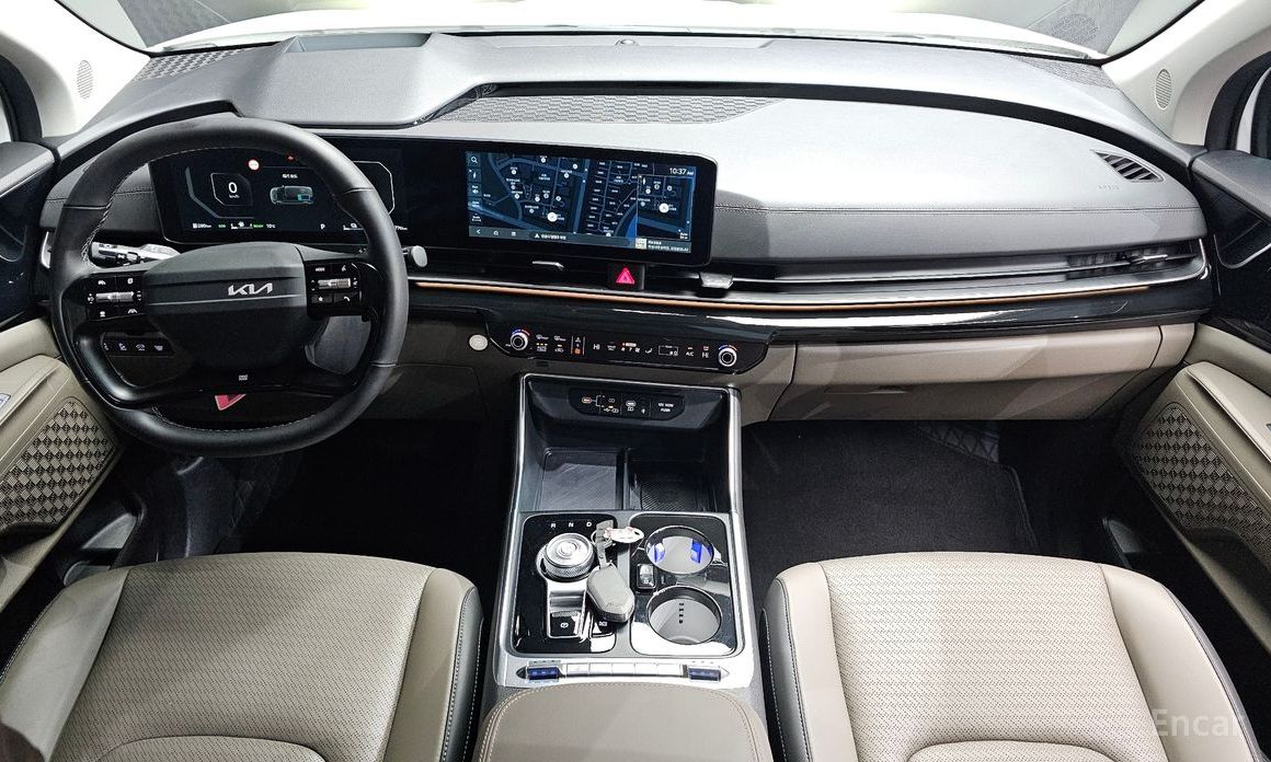 2025 Kia Carnival IV Рестайлинг HEV 9seater Signature с пробегом 12 770 км