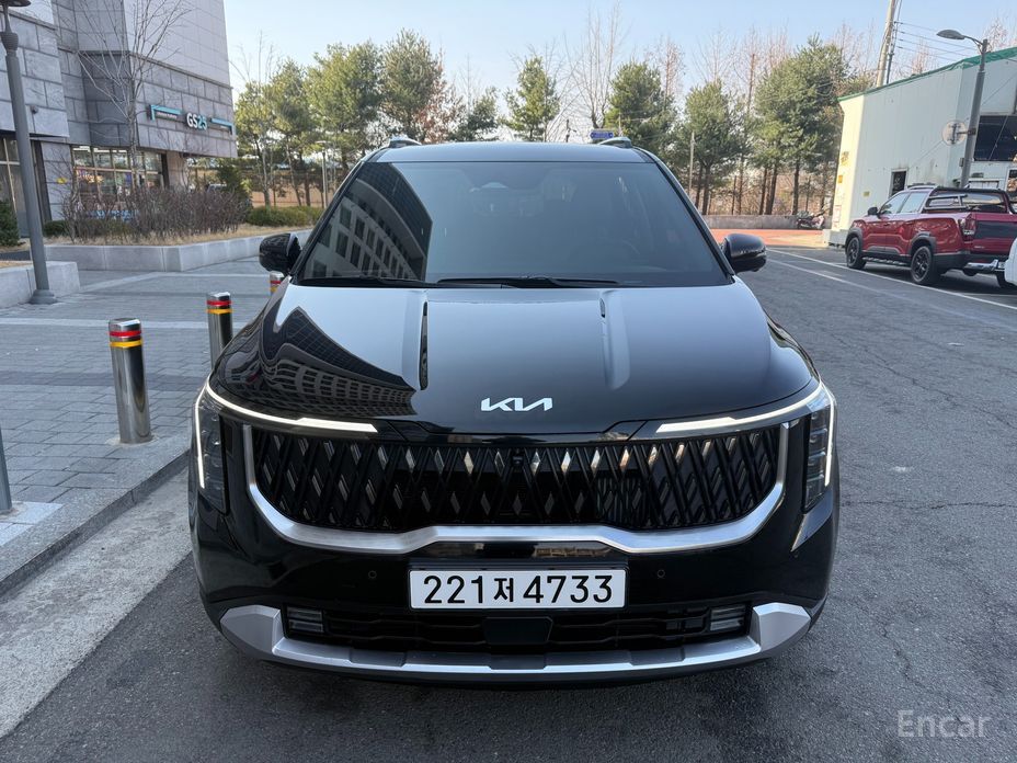 2025 Kia Carnival IV Рестайлинг HEV 9 seater Prestige с пробегом 15 400 км