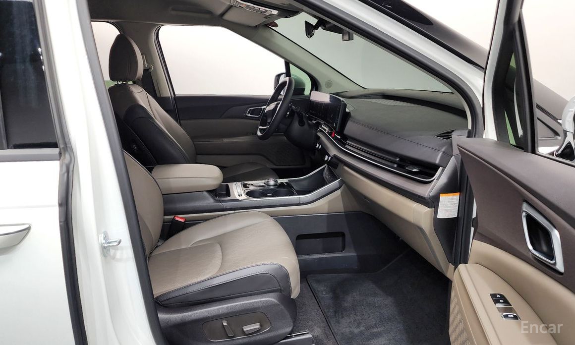 2024 Kia Carnival IV Рестайлинг HEV 9seater Nobless с пробегом 8 836 км