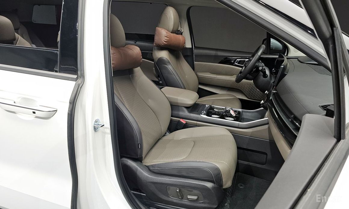 2025 Kia Carnival IV Рестайлинг HEV 9seater Signature с пробегом 12 770 км
