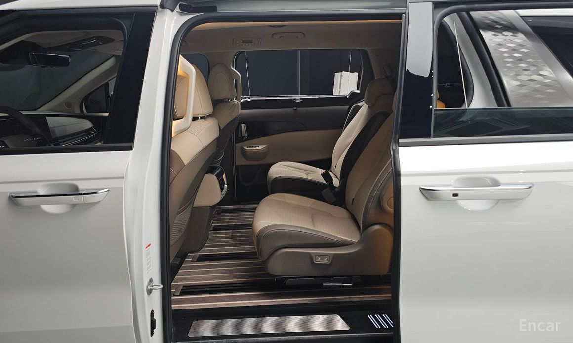 2025 Kia Carnival IV Рестайлинг Hev 9 Seater X Line с пробегом 9 404 км