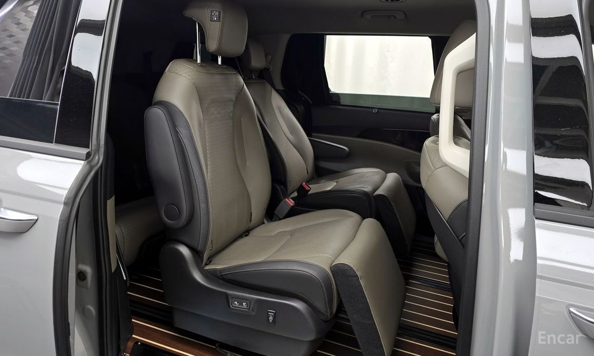 2024 Kia Carnival IV Рестайлинг HEV 9seater Gravity с пробегом 24 505 км
