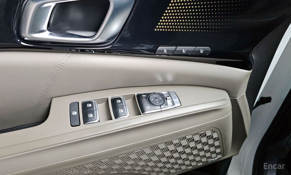 2025 Kia Carnival IV Рестайлинг HEV 9seater Signature с пробегом 12 770 км