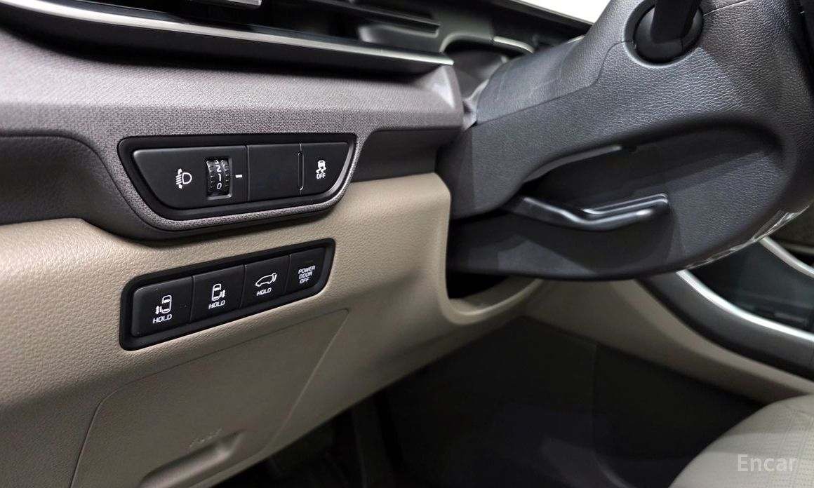 2025 Kia Carnival IV Рестайлинг HEV 9seater Nobless с пробегом 5 534 км