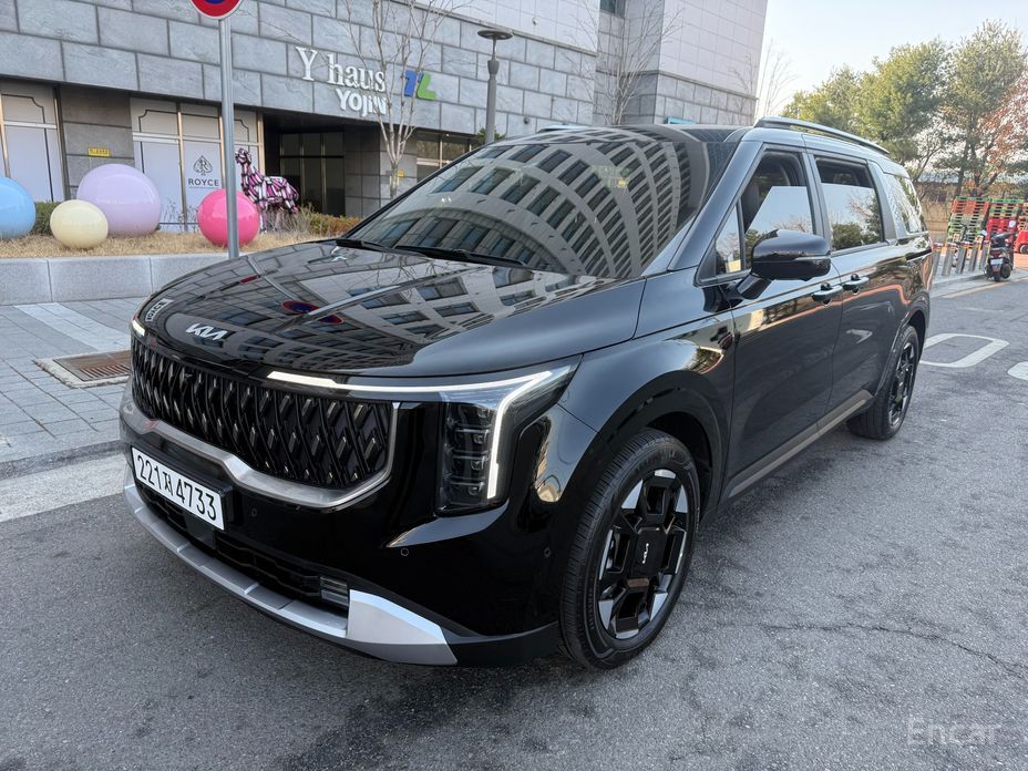 2025 Kia Carnival IV Рестайлинг HEV 9 seater Prestige с пробегом 15 400 км