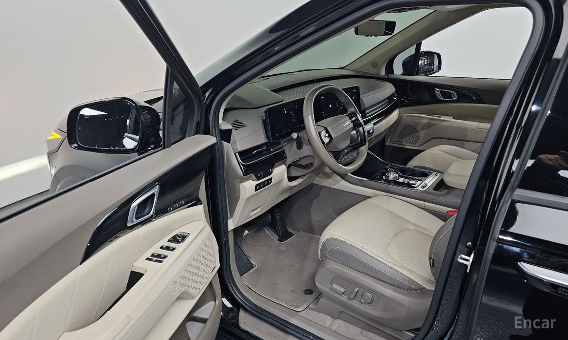 2025 Kia Carnival IV Рестайлинг HEV 9seater Signature с пробегом 30 532 км