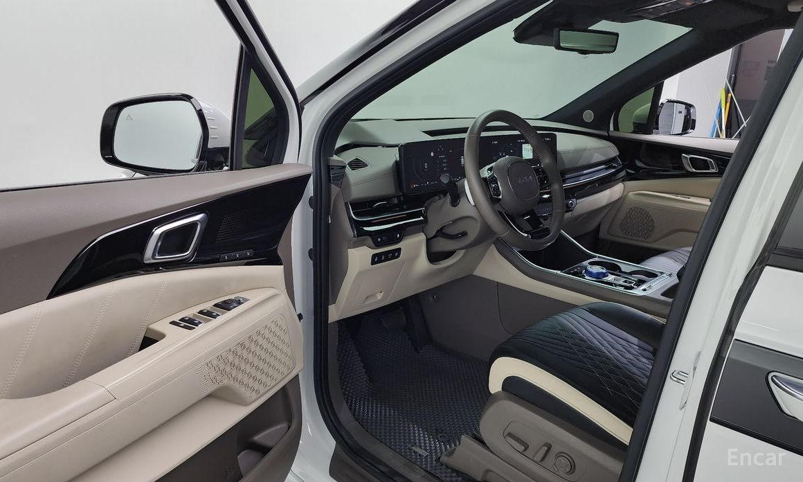 2024 Kia Carnival IV Рестайлинг HEV 9-Seater Hi-Limousine (Special vehicle) с пробегом 16 026 км
