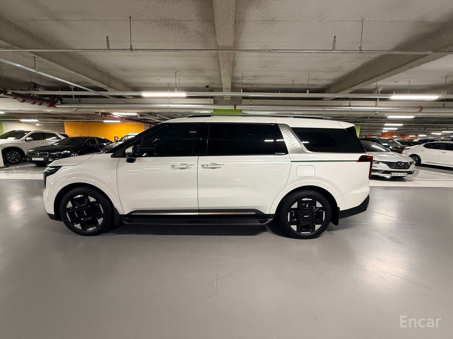2025 Kia Carnival IV Рестайлинг HEV 9seater Nobless с пробегом 5 897 км